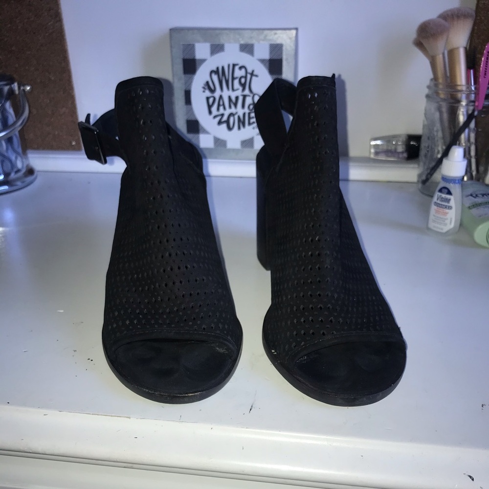 Steve Madden open toe black booties